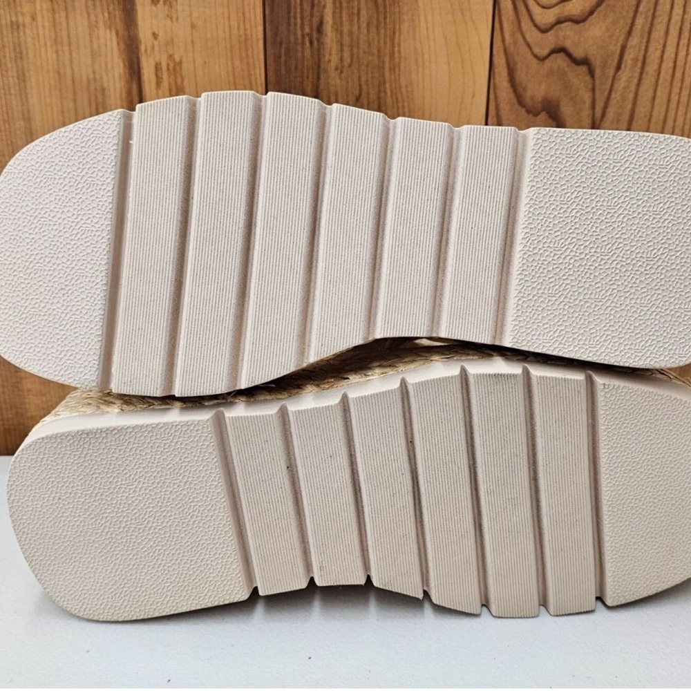 New With Box Madden Girl Vault Wedge Sandals Size 9 - Picture 3 of 7